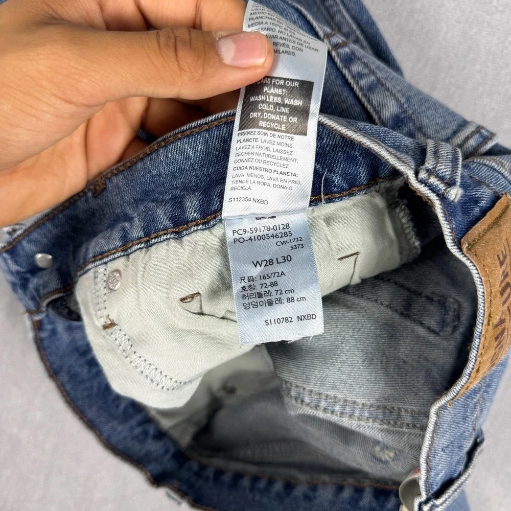 Signature Levi Strauss Slim Mid Rise Denim Jeans Mens 28x30 Blue Cotton Blend